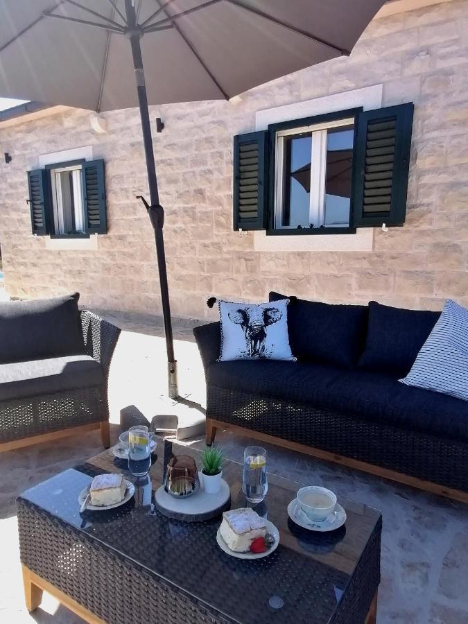 Secluded Holiday Home Heritage بوستيرا المظهر الخارجي الصورة