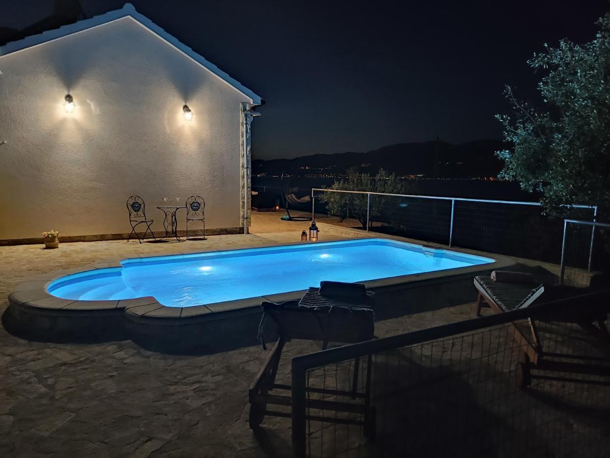 Secluded Holiday Home Heritage بوستيرا المظهر الخارجي الصورة
